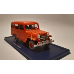 En voiture Tintin (52) - Les bijoux de la Castafiore - L'Alpha Roméo des journalistes